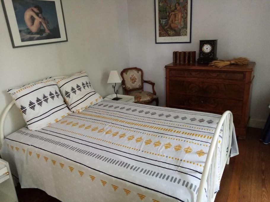 Gite Sous L' Orme Asquins Ngoại thất bức ảnh